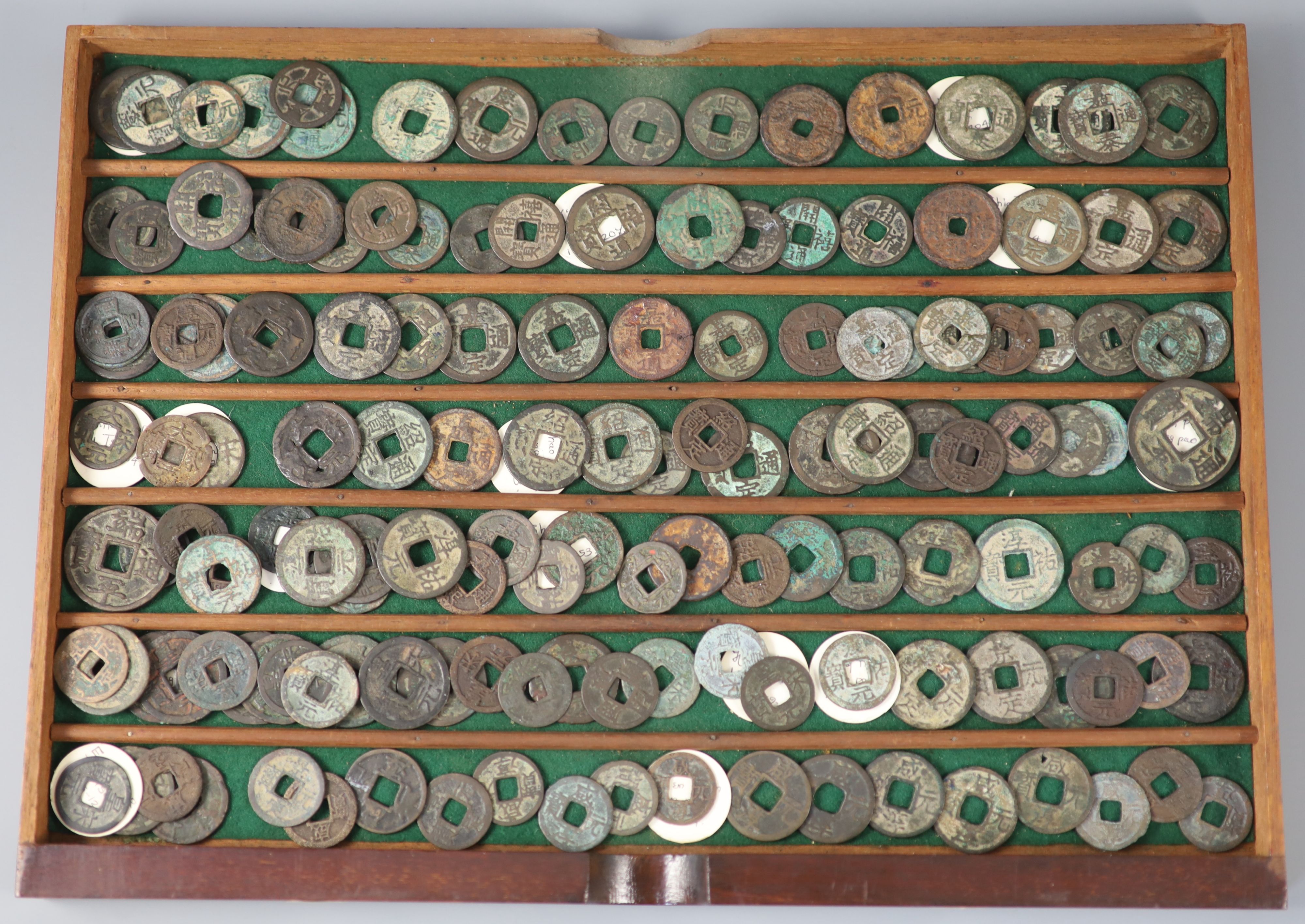 China, 159 Ancient bronze and iron round coins, Southern Song dynasty, Emperors Ning Zong (1195-1224) to Emperor Du Zong (1265-74),